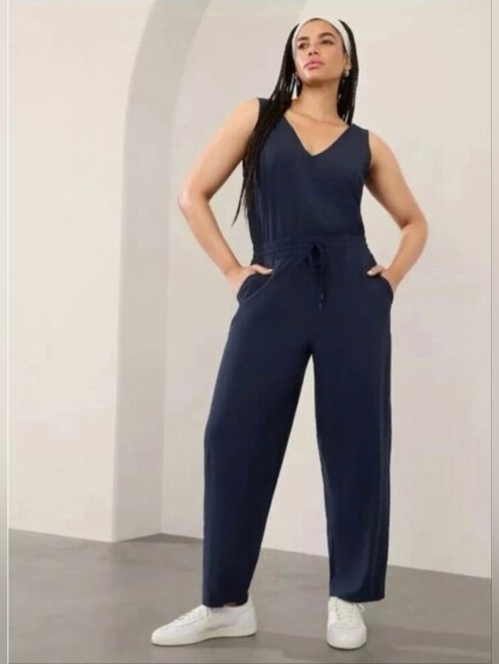 Athleta Women’s Navy V-Neck Sleeveless Jumpsuit with Drawstring Waist Pockets 1X